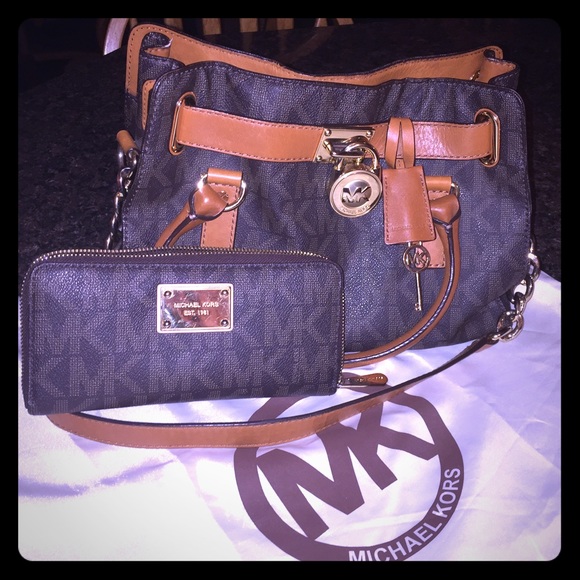 Michael Kors small Hamilton and matching wallet
