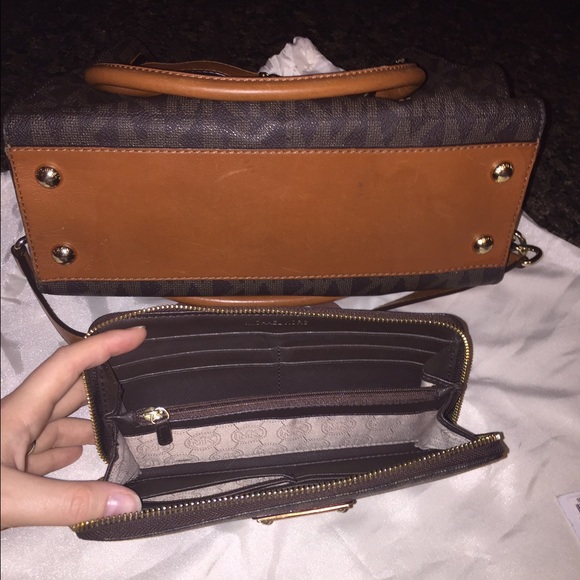 Michael Kors Hamilton bag additional pics