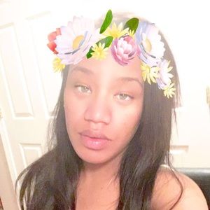 Meet your Posher, Iris