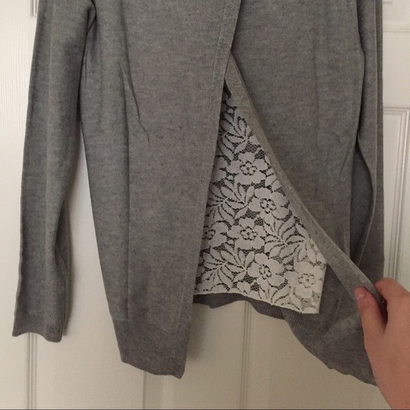 Gray long sleeve sweater w/ open back - Picture 2 of 2