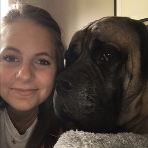 Meet your Posher, Danielle