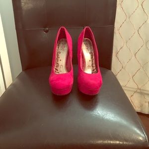 ONE DAY SALE: red suede platform pumps