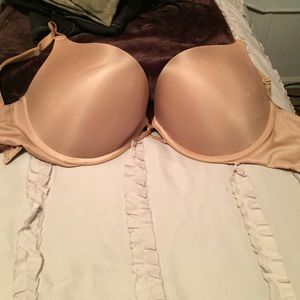 VS bombshell nude bra