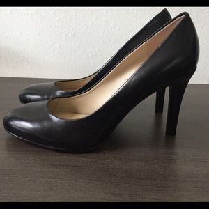 Classic Black Pumps Nine West Size 6