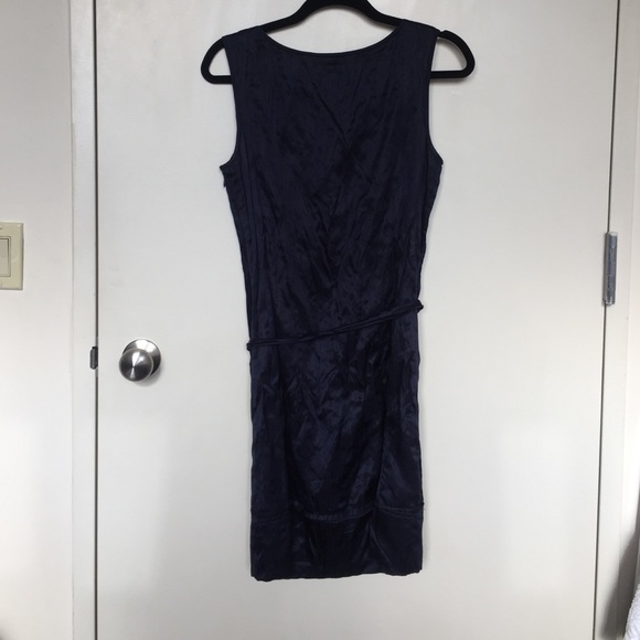 Silk crinkle sheath - Picture 4 of 4