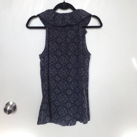 Ruffle neck halter blouse - Picture 3 of 3