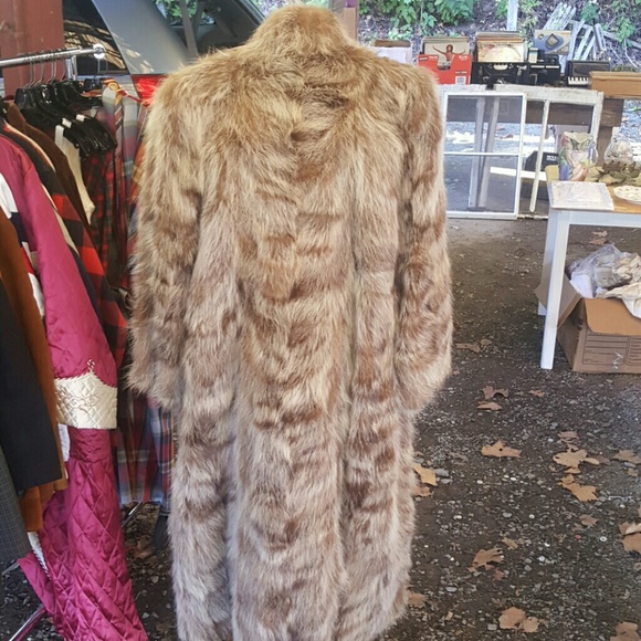 Fox fur full length coat - Picture 2 of 3