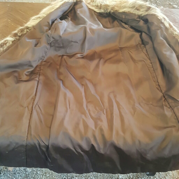 Fox fur full length coat - Picture 3 of 3