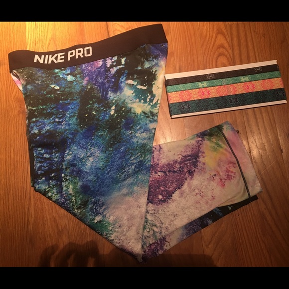 Nike Pro workout pants**FREE UNDER ARMOUR HEADBAND