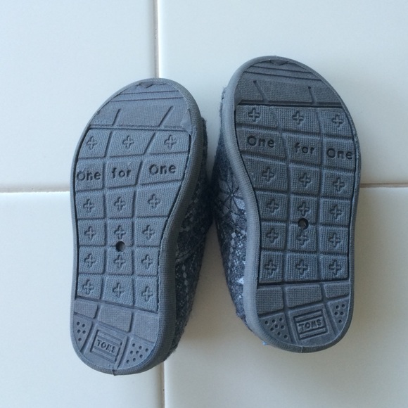 Toms baby shoes - Picture 3 of 4