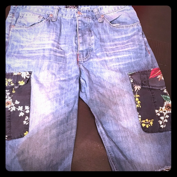 Demon jean shorts  with floral print pocket - Picture 1 of 1
