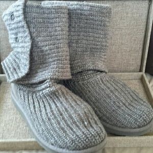 Classic Cardi Ugg Boots