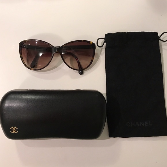 ❌reserved❌Chanel quilted cat eye sunglasses main image 4