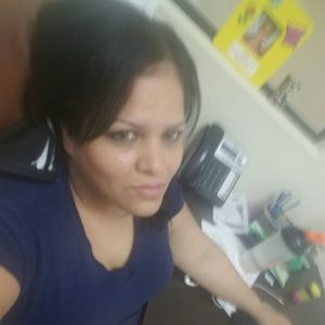 Meet your Posher, Denise