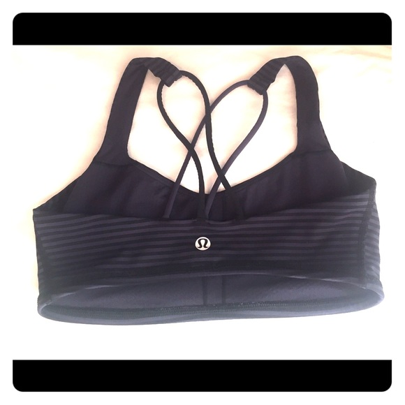 Lululemon 4 - Free to be - sports bra