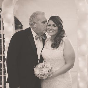 Meet your Posher, Lara