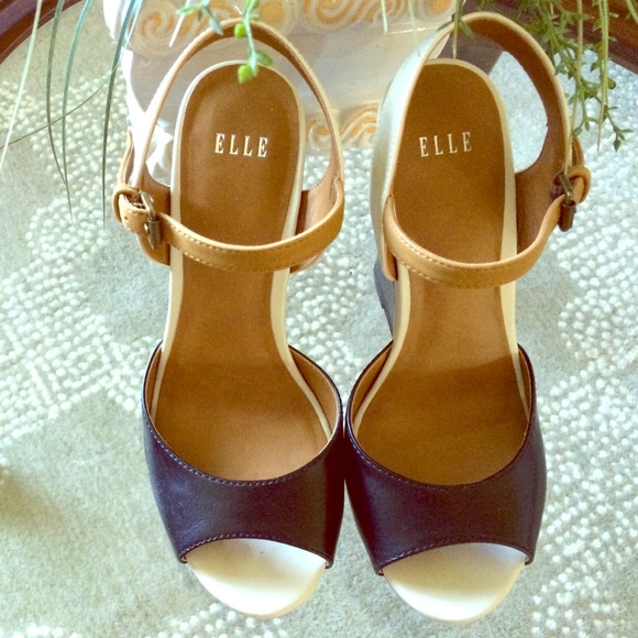 Elle Wedges