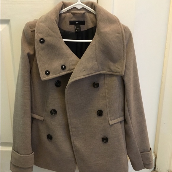 *SOLD* H&M coat size 6