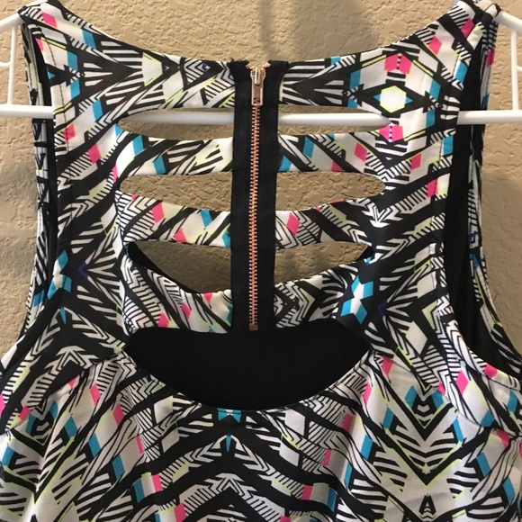 Romper - Picture 2 of 3