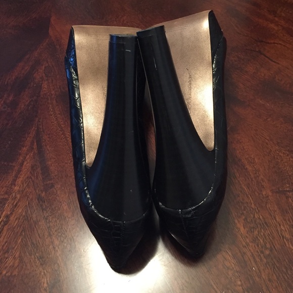  Bcbggeneration platform black snakeskin pump - Picture 4 of 4