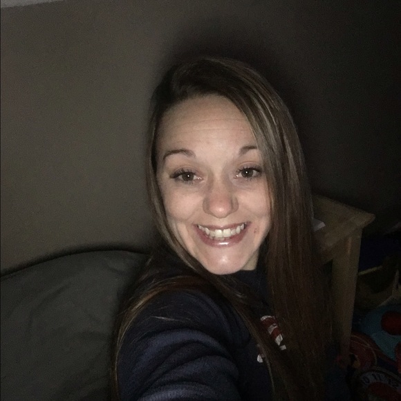 Meet your Posher, Jaclyn - Picture 1 of 1