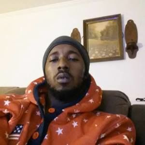 Meet your Posher, Dominique