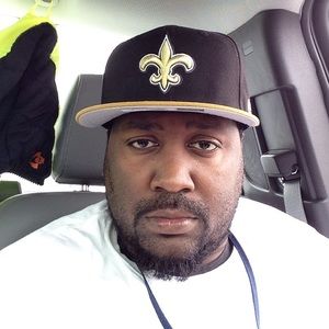 Meet your Posher, Deonta