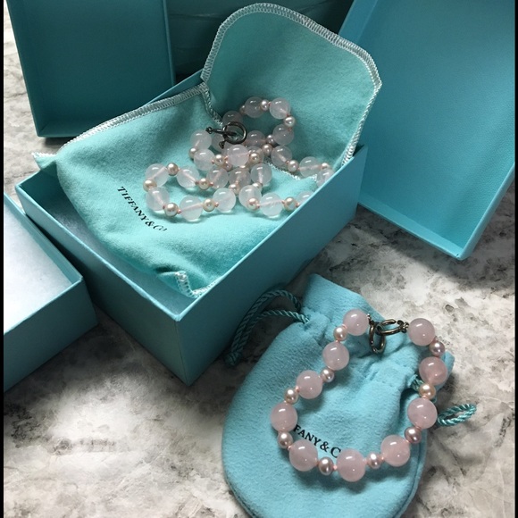 NWB Tiffanys Pink Pearl Set