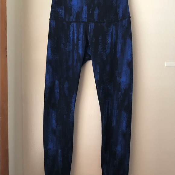 Lululemon pants - Picture 3 of 3