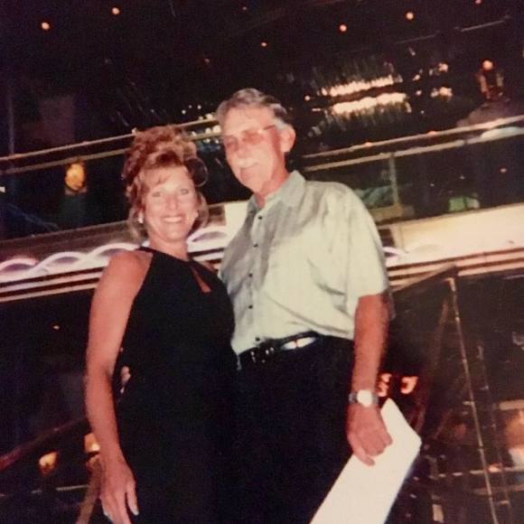 Meet your Posher, Cynthia - Picture 1 of 1