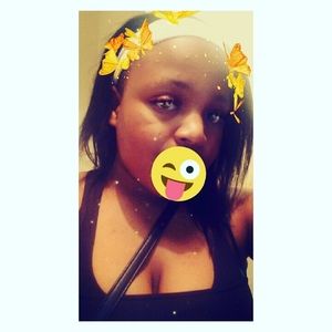 Meet your Posher, Nakia