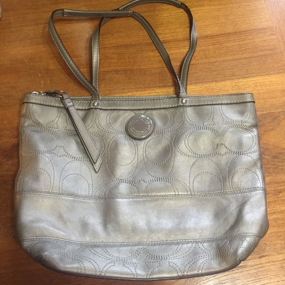Coach shoulder bag - Picture 1 of 2