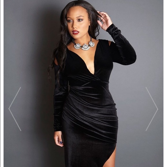 GRISEL. SHOULDER CUT-OUT VELVET DRESS 👗 👗