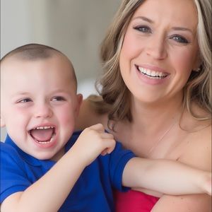 Meet your Posher, Alecia