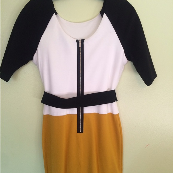 Belted color block dress - Picture 2 of 4