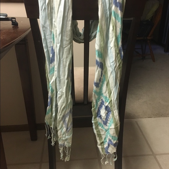Scarf - Picture 2 of 2