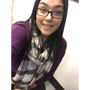 Meet your Posher, Brittney