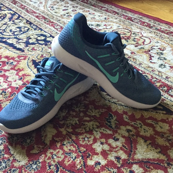 Women's Lunarglide 8 size 11