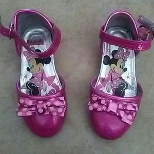 Girls shoes