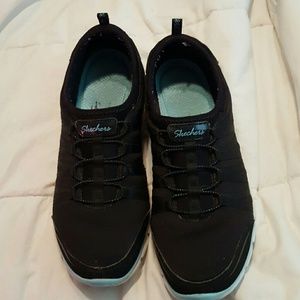 Sketchers memory foam sneakers