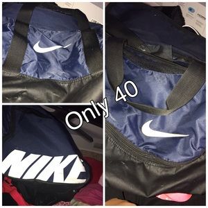 Nike duffel bag