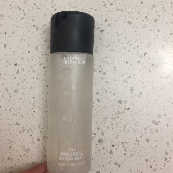 Mac Fix+ setting spray