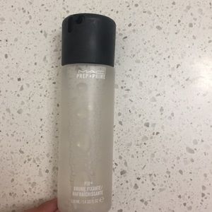 Mac Fix+ setting spray