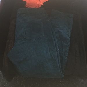 NWOT Gap corduroy skinny jeans