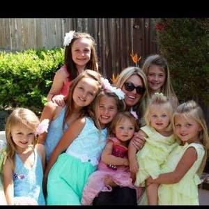 Meet your Posher, Dana