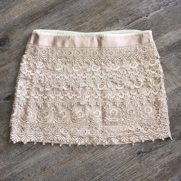 Champagne colored lace mini skirt - Picture 1 of 1