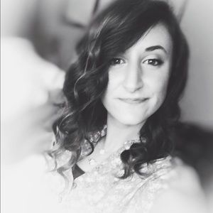 Meet your Posher, Isabella