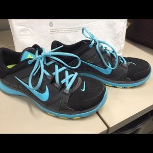 Nike cross trainers