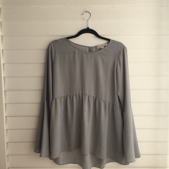 LOFT Tops - LOFT Geo Bell Sleeve Blouse