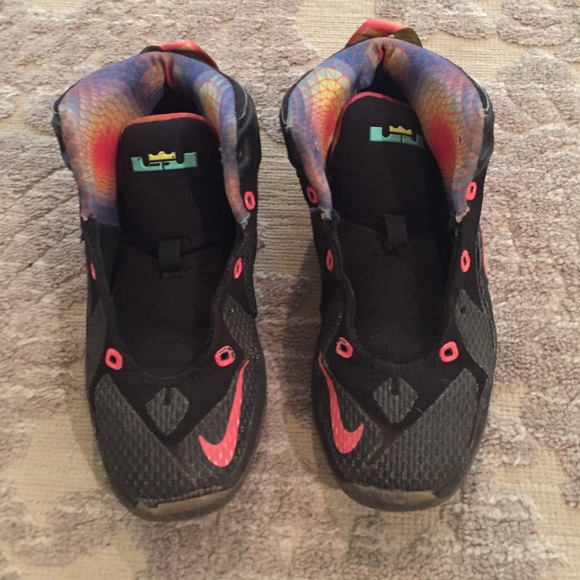 Boys Lebron James sneakers sz 1.5